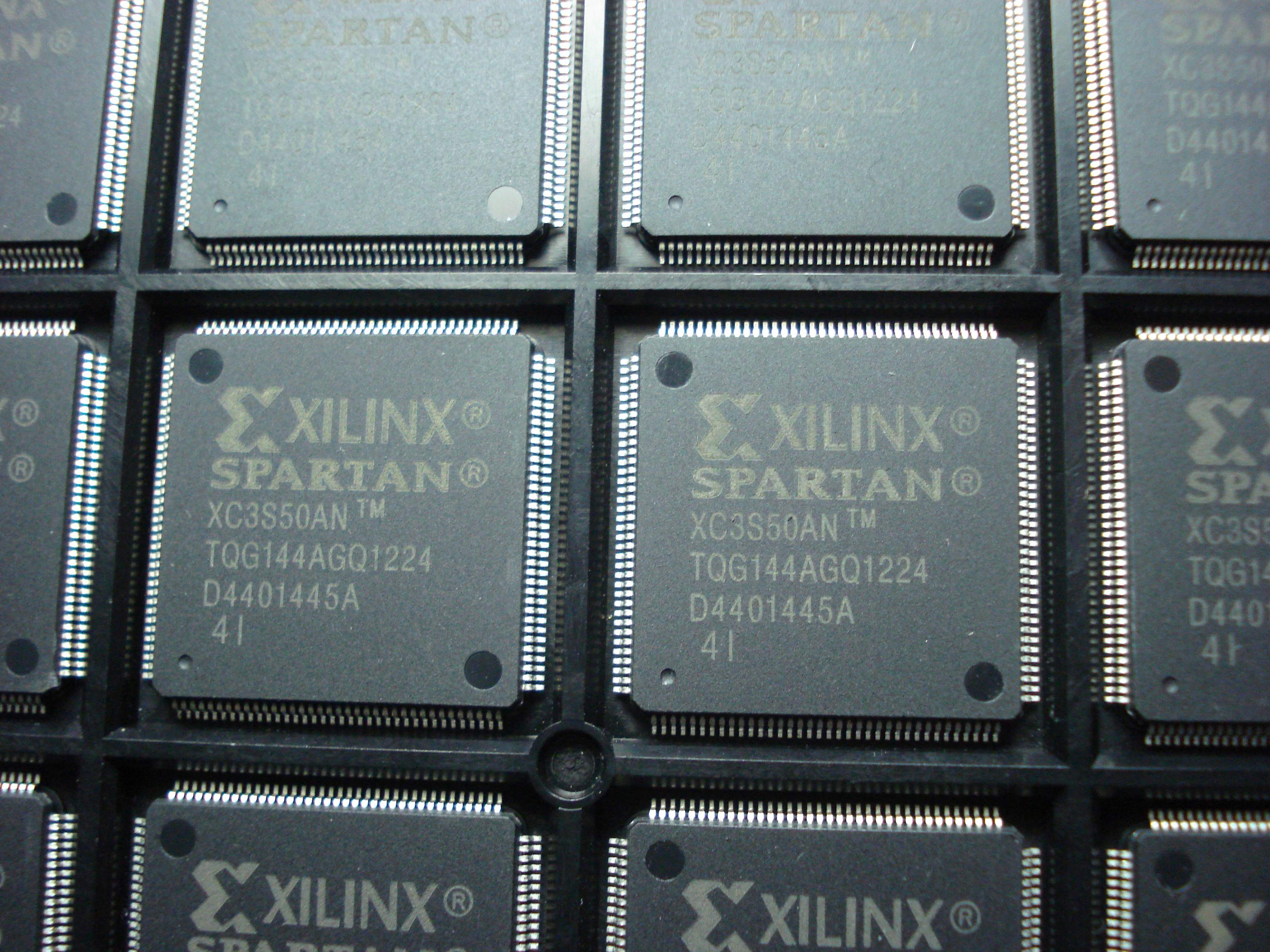 XC3S50AN-4TQG144I.JP XC3S50AN-4TQG144I